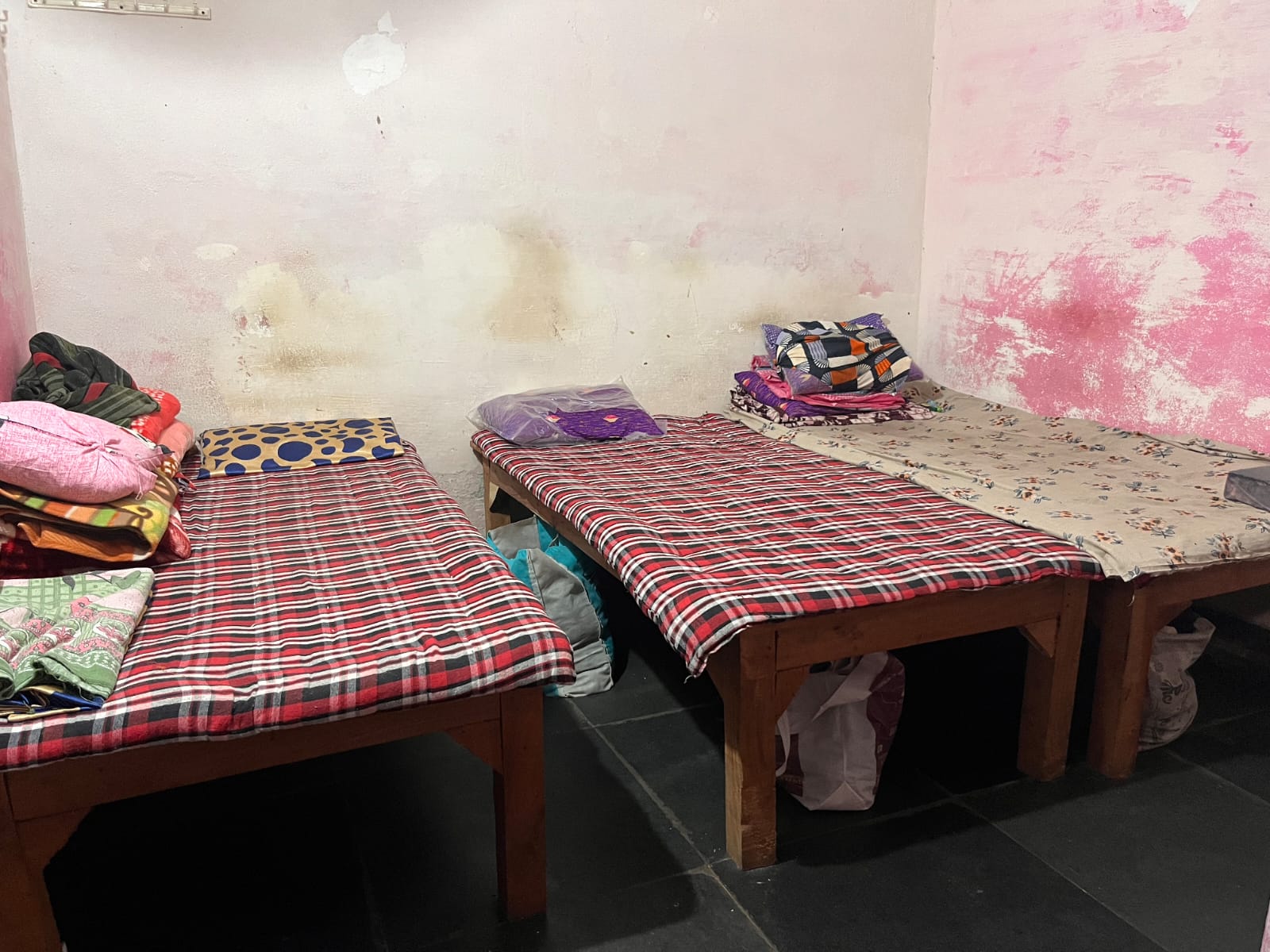 नशामुक्ति केंद्र गैलरी चित्र